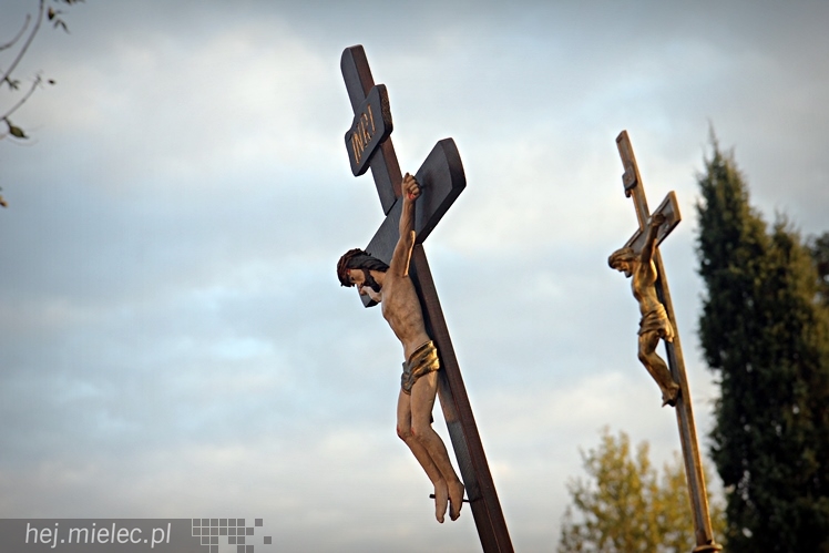 Procesja parafian Ducha Świętego na Cmentarz Parafialny