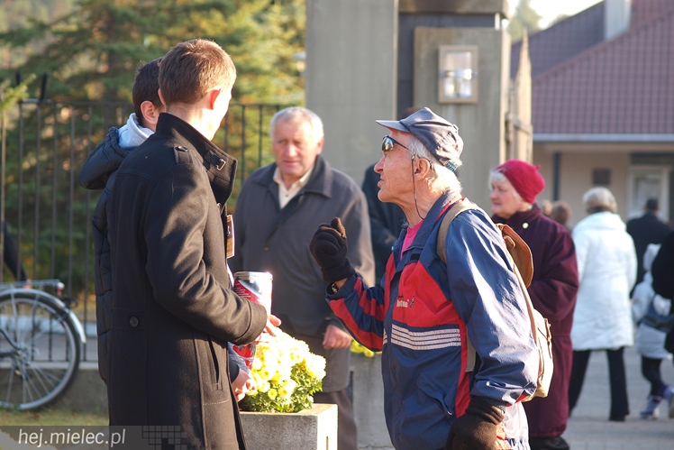 Dzień Wszystkich Świętych na Cmentarzy Komunalnym