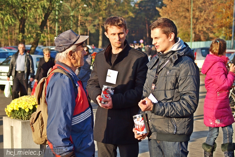 Dzień Wszystkich Świętych na Cmentarzy Komunalnym