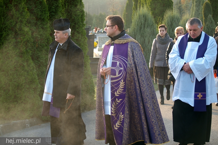Dzień Wszystkich Świętych na Cmentarzy Komunalnym