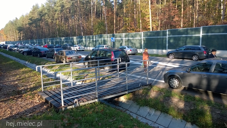 Dzień Wszystkich Świętych na Cmentarzy Komunalnym