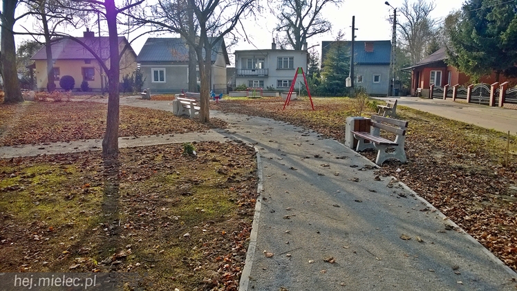 Rynek Rzochowski zyskał nowy wygląd [FOTO]