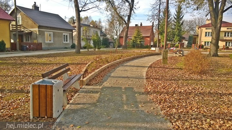 Rynek Rzochowski zyskał nowy wygląd [FOTO]
