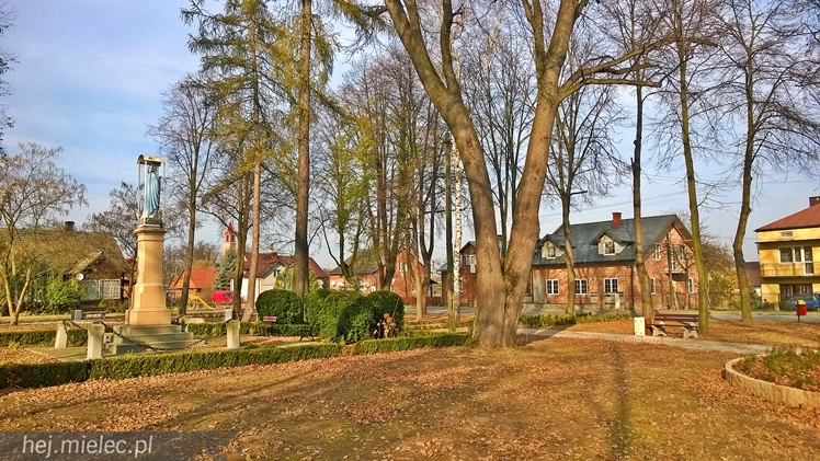 Rynek Rzochowski zyskał nowy wygląd [FOTO]