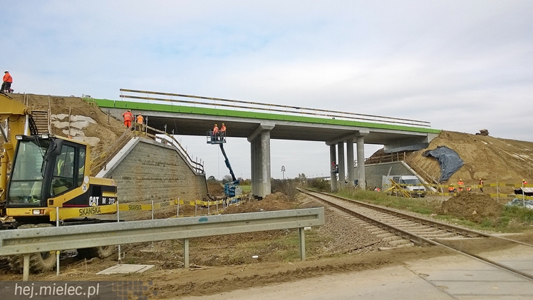 Południowy etap budowy obwodnicy Mielca na finiszu