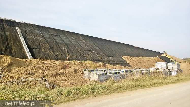 Południowy etap budowy obwodnicy Mielca na finiszu
