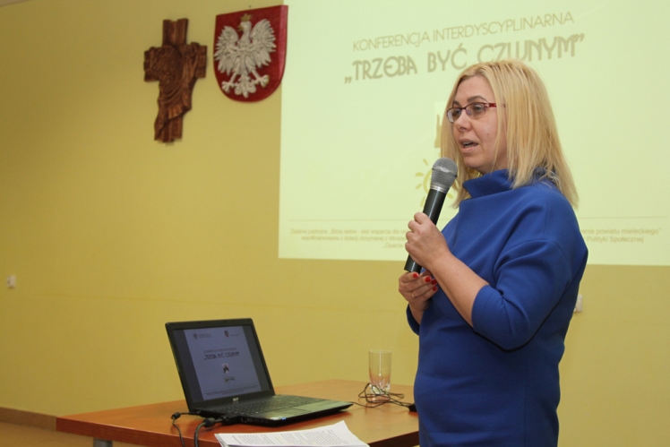 ?Trzeba być czujnym?? i wspierać. Konferencja przeciw wykluczeniu osób z upośledzeniem w SOSW