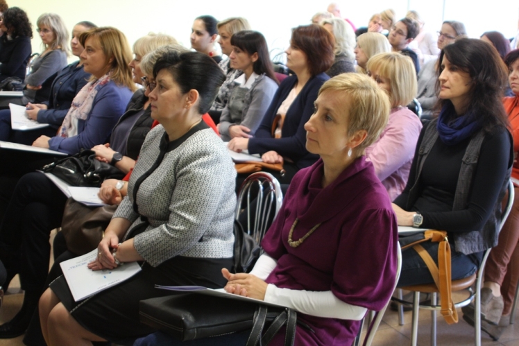 ?Trzeba być czujnym?? i wspierać. Konferencja przeciw wykluczeniu osób z upośledzeniem w SOSW