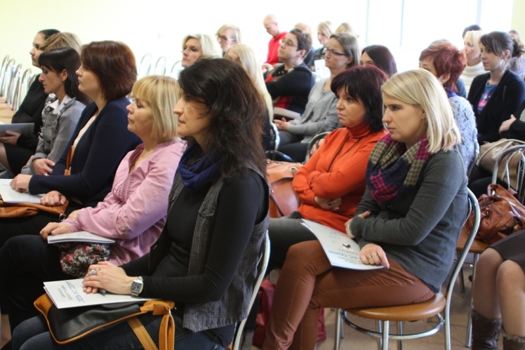 ?Trzeba być czujnym?? i wspierać. Konferencja przeciw wykluczeniu osób z upośledzeniem w SOSW