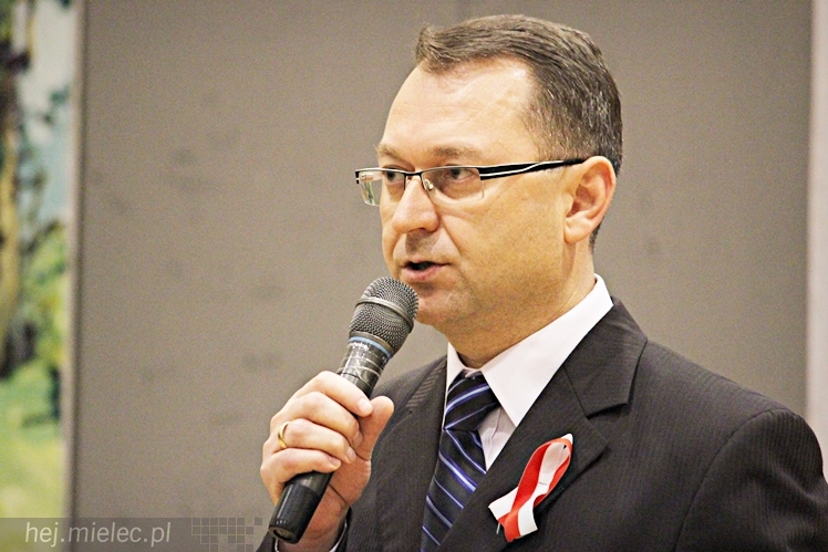 Dyktando Niepodległościowe na 96. Narodowe Święto Niepodległości