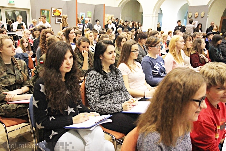 Dyktando Niepodległościowe na 96. Narodowe Święto Niepodległości