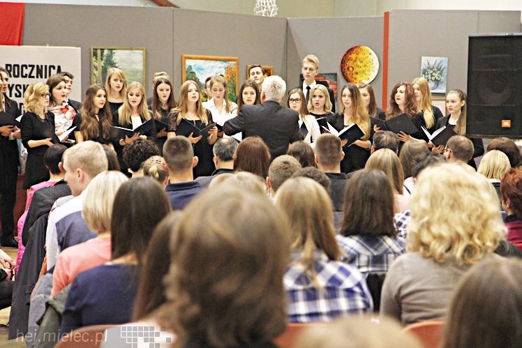 Dyktando Niepodległościowe na 96. Narodowe Święto Niepodległości