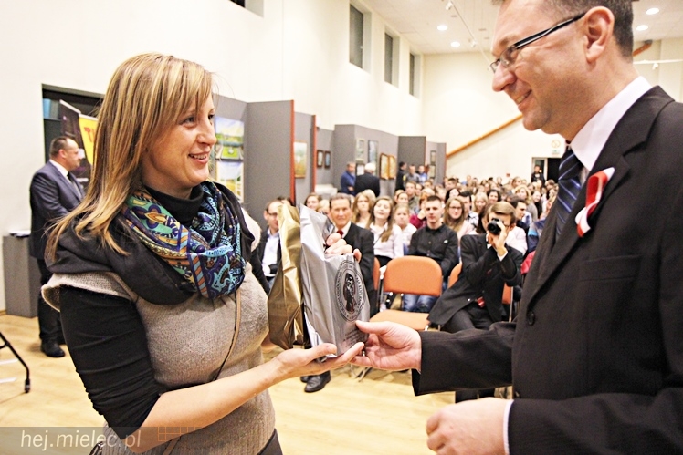 Dyktando Niepodległościowe na 96. Narodowe Święto Niepodległości