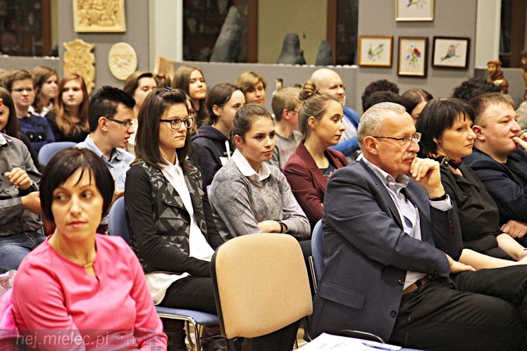 Dyktando Niepodległościowe na 96. Narodowe Święto Niepodległości