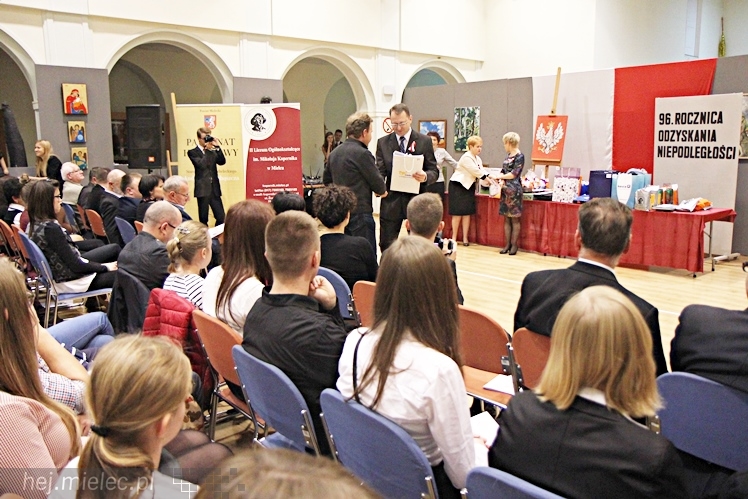 Dyktando Niepodległościowe na 96. Narodowe Święto Niepodległości