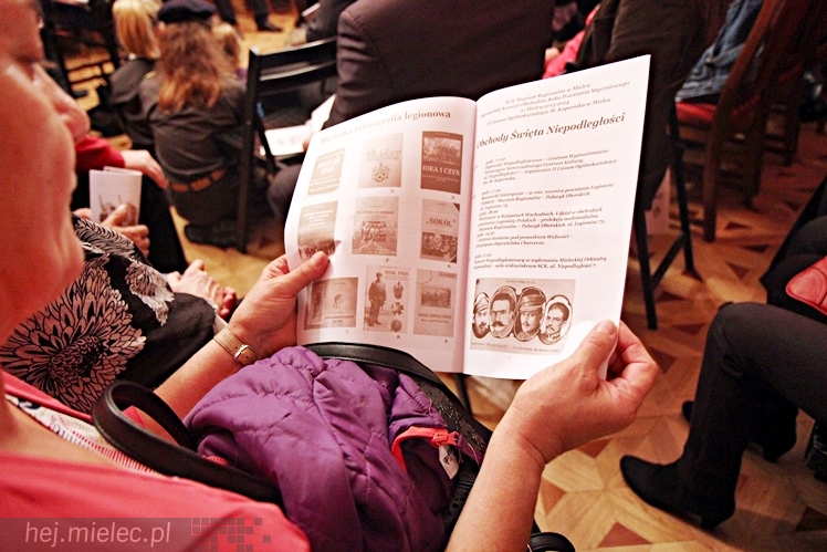 Tradycyjne śpiewanki historyczne - w 100. rocznicę powstania Legionów Polskich