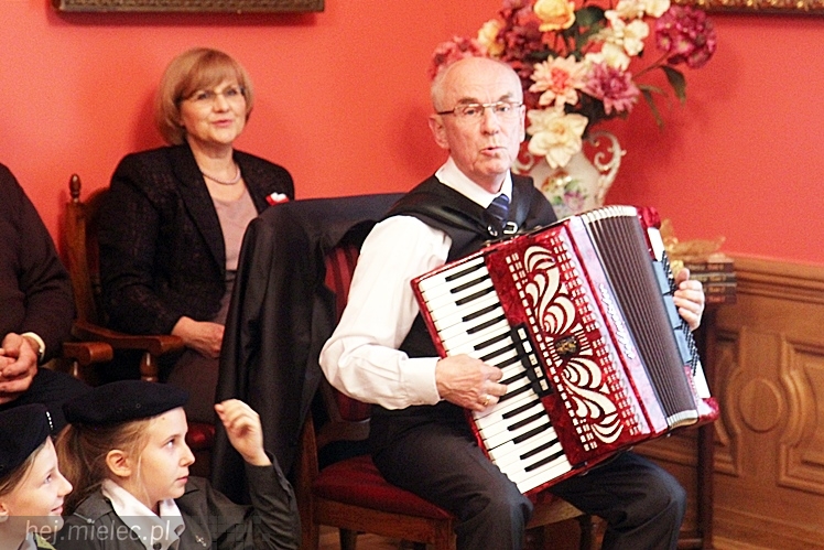 Tradycyjne śpiewanki historyczne - w 100. rocznicę powstania Legionów Polskich