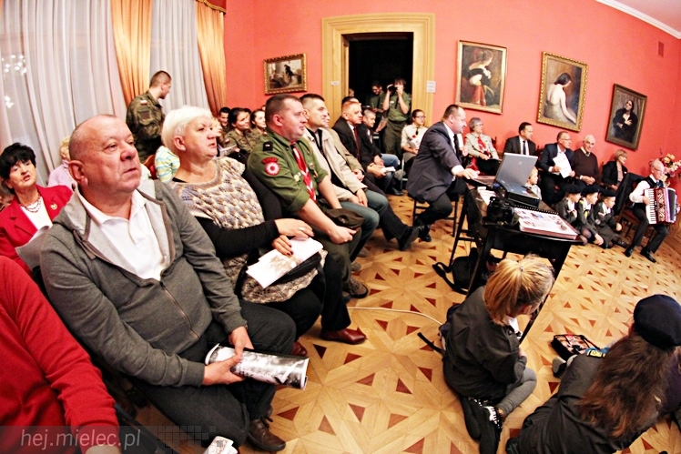 Tradycyjne śpiewanki historyczne - w 100. rocznicę powstania Legionów Polskich