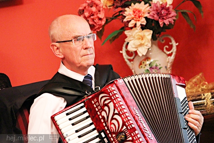 Tradycyjne śpiewanki historyczne - w 100. rocznicę powstania Legionów Polskich