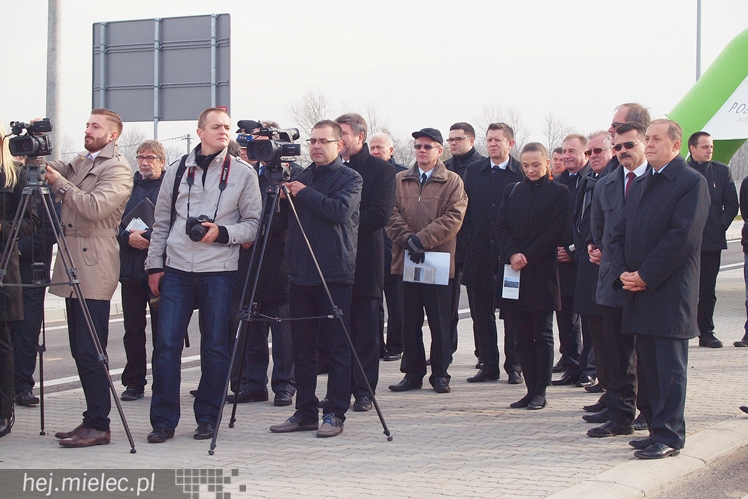 Most na Wiśle oficjalnie otwarty. ?To historyczna chwila dla obu regionów?