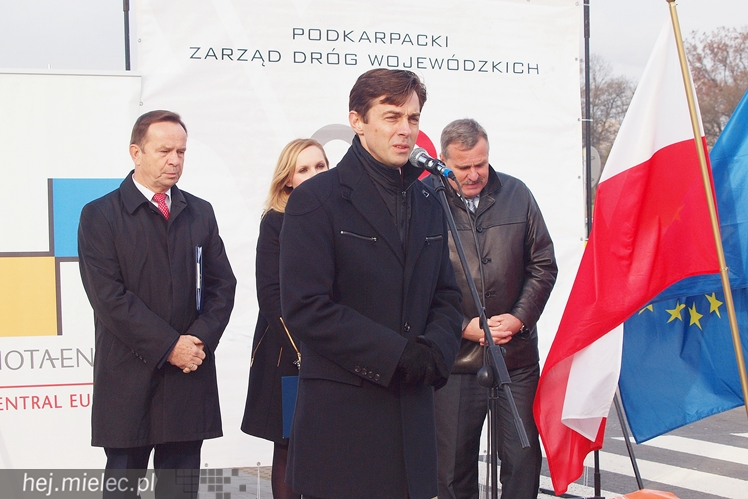 Most na Wiśle oficjalnie otwarty. ?To historyczna chwila dla obu regionów?