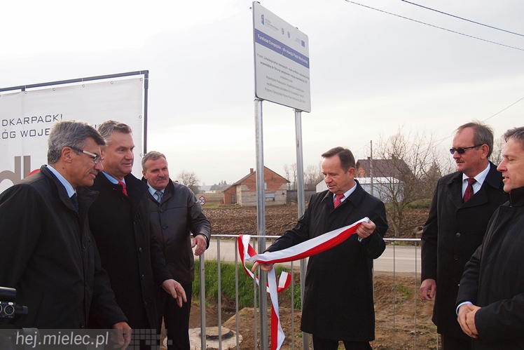 Most na Wiśle oficjalnie otwarty. ?To historyczna chwila dla obu regionów?