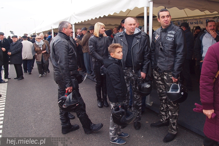 Most na Wiśle oficjalnie otwarty. ?To historyczna chwila dla obu regionów?