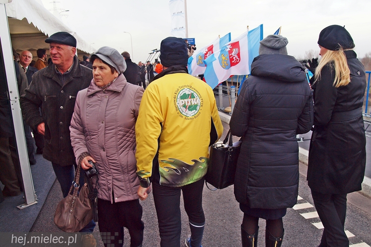 Most na Wiśle oficjalnie otwarty. ?To historyczna chwila dla obu regionów?