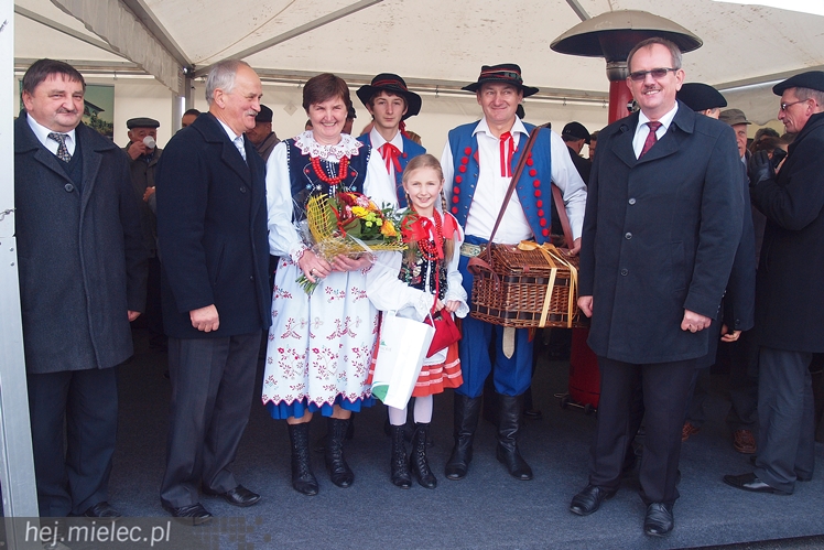 Most na Wiśle oficjalnie otwarty. ?To historyczna chwila dla obu regionów?