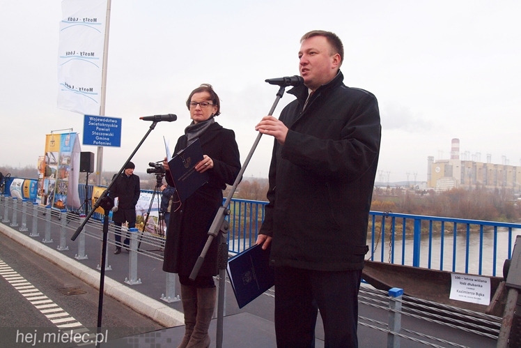 Most na Wiśle oficjalnie otwarty. ?To historyczna chwila dla obu regionów?