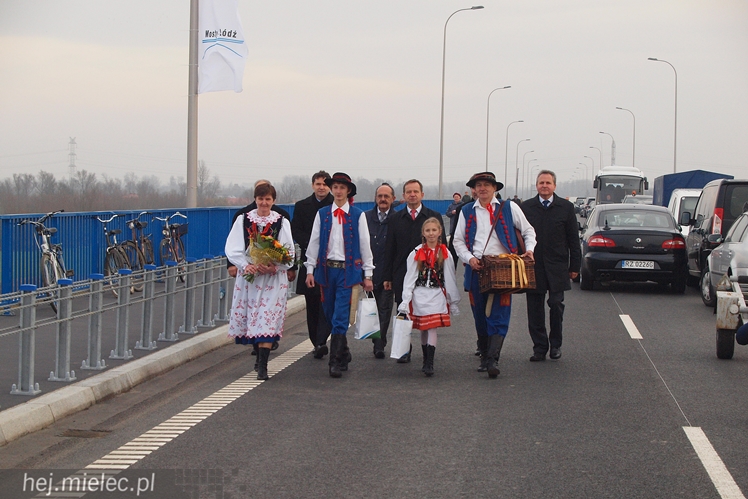 Most na Wiśle oficjalnie otwarty. ?To historyczna chwila dla obu regionów?