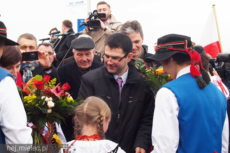 Most na Wiśle oficjalnie otwarty. ?To historyczna chwila dla obu regionów?