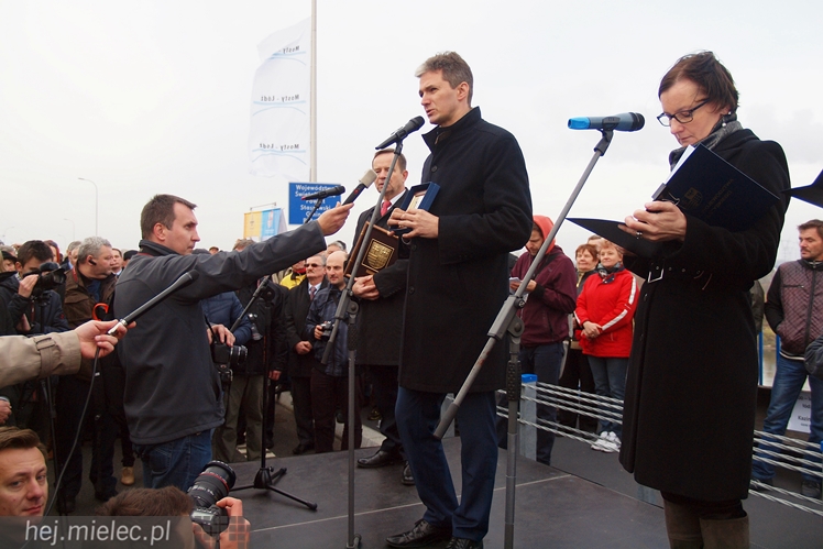 Most na Wiśle oficjalnie otwarty. ?To historyczna chwila dla obu regionów?