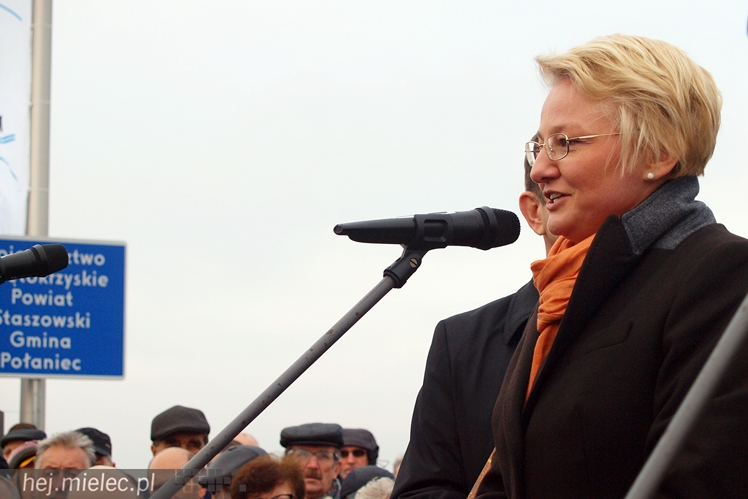 Most na Wiśle oficjalnie otwarty. ?To historyczna chwila dla obu regionów?