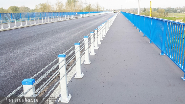 Most na Wiśle oficjalnie otwarty. ?To historyczna chwila dla obu regionów?