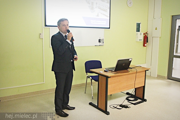 Minister edukacji narodowej Joanna Kluzik-Rostkowska w Mielcu