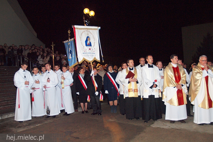 Peregrynacja Obrazu Jezusa Miłosiernego oraz relikwii św. Siostry Faustyny i św. Jana Pawła II