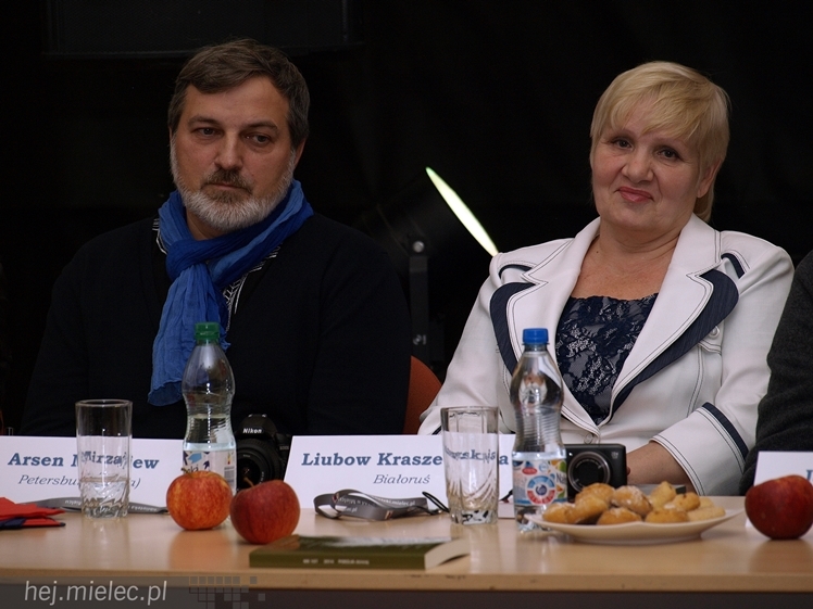 Festiwal Poezji Słowiańskiej z przystankiem w Mielcu. Swoje utwory zaprezentowali polscy i zagraniczni twórcy