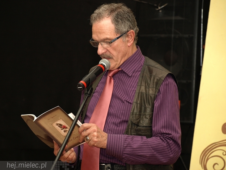 Festiwal Poezji Słowiańskiej z przystankiem w Mielcu. Swoje utwory zaprezentowali polscy i zagraniczni twórcy