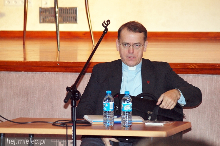 Czy genderyzm zawładnie światem? Ksiądz Oko przestrzegał mielczan