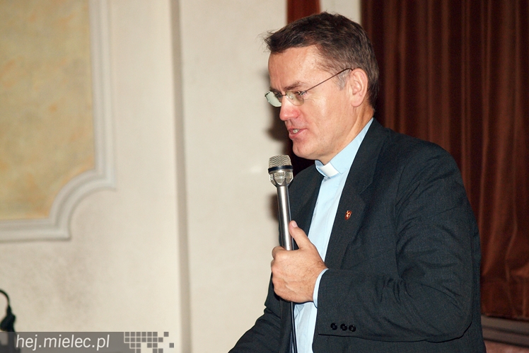 Czy genderyzm zawładnie światem? Ksiądz Oko przestrzegał mielczan