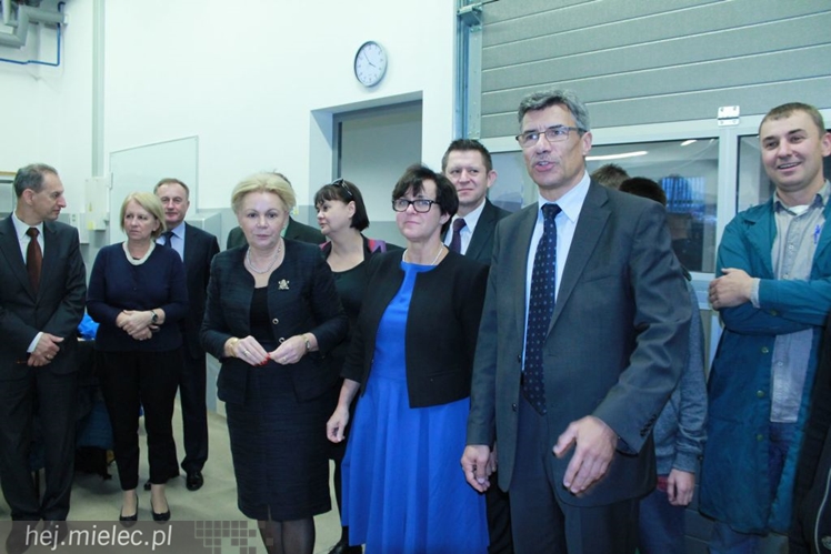 Minister Edukacji w Mielcu odwiedziła także modelarzy