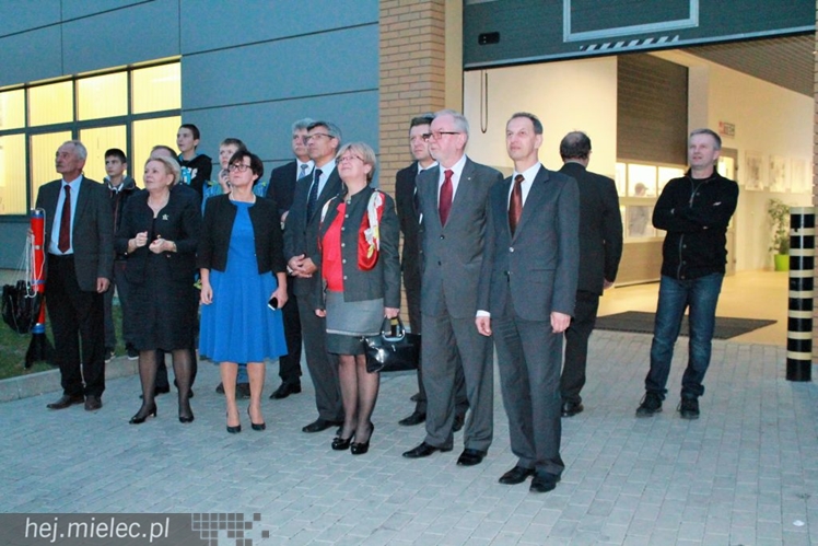 Minister Edukacji w Mielcu odwiedziła także modelarzy