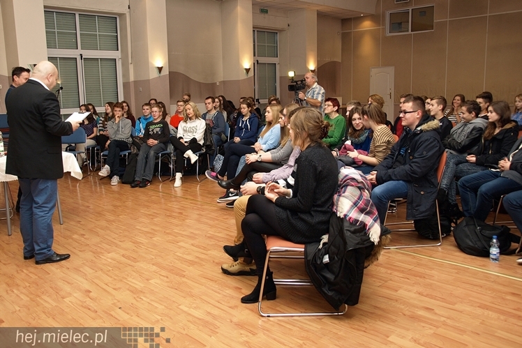 Spotkanie Jacka Kawalca z mielecką młodzieżą w ramach 