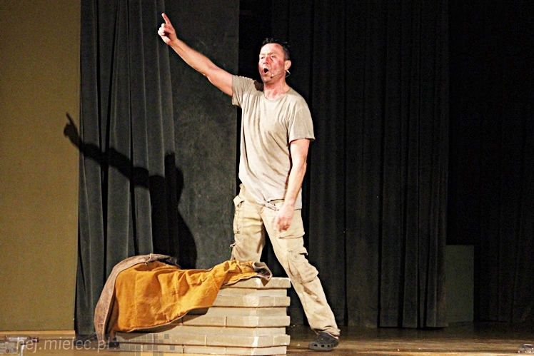 Na taki monodram mielczanie czekali! Jacek Kawalec w popisowym występie na deskach SCK