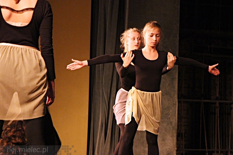 VIII Ogólnopolski Festiwal Tańca Współczesnego - ?Kontrasty?