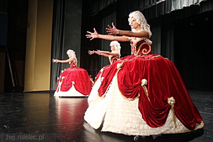 VIII Ogólnopolski Festiwal Tańca Współczesnego - ?Kontrasty?