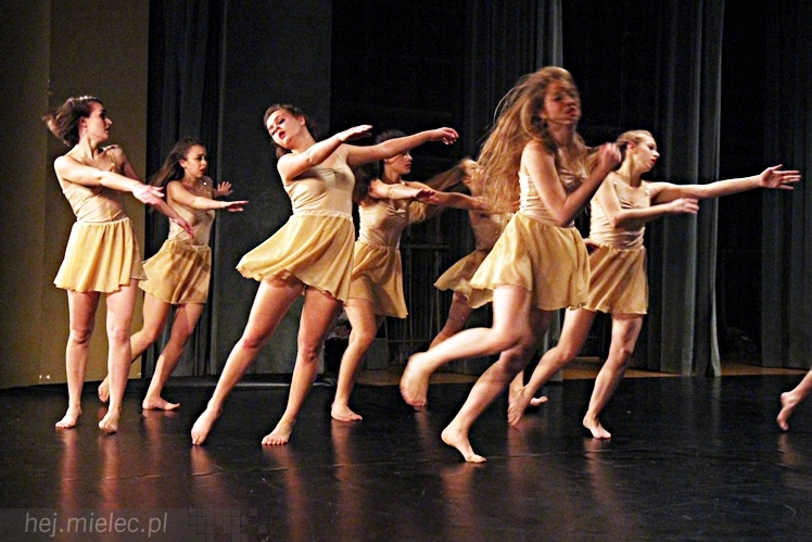 VIII Ogólnopolski Festiwal Tańca Współczesnego - ?Kontrasty?