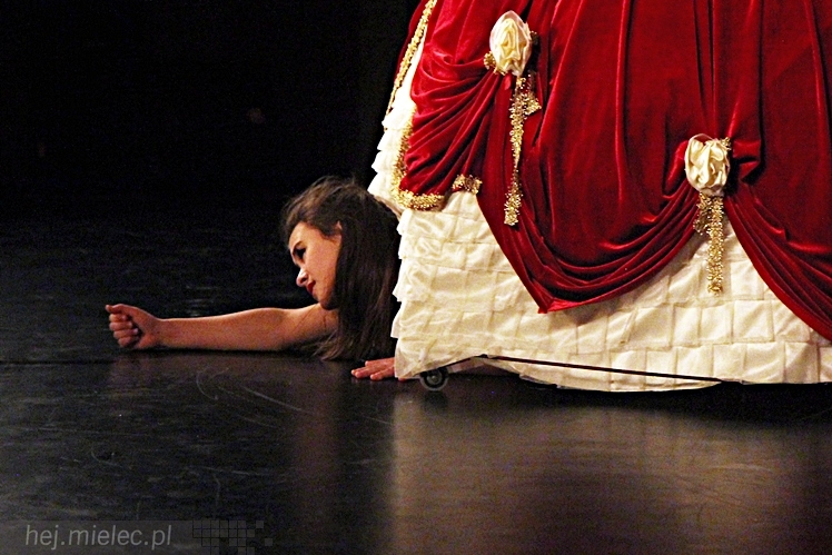 VIII Ogólnopolski Festiwal Tańca Współczesnego - ?Kontrasty?