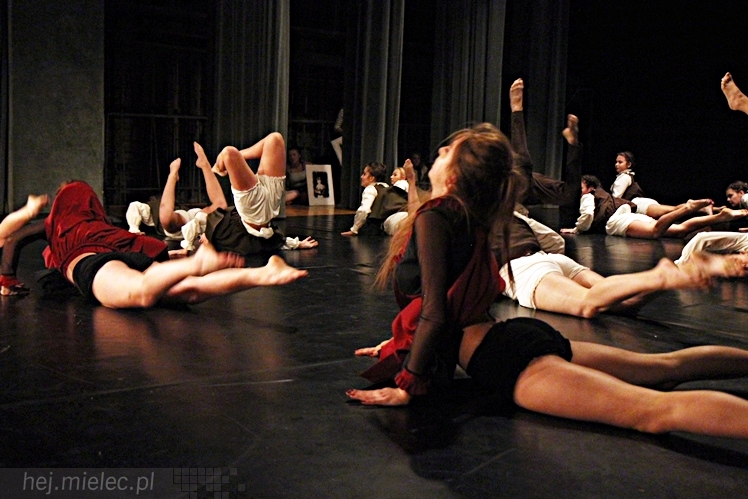 VIII Ogólnopolski Festiwal Tańca Współczesnego - ?Kontrasty?
